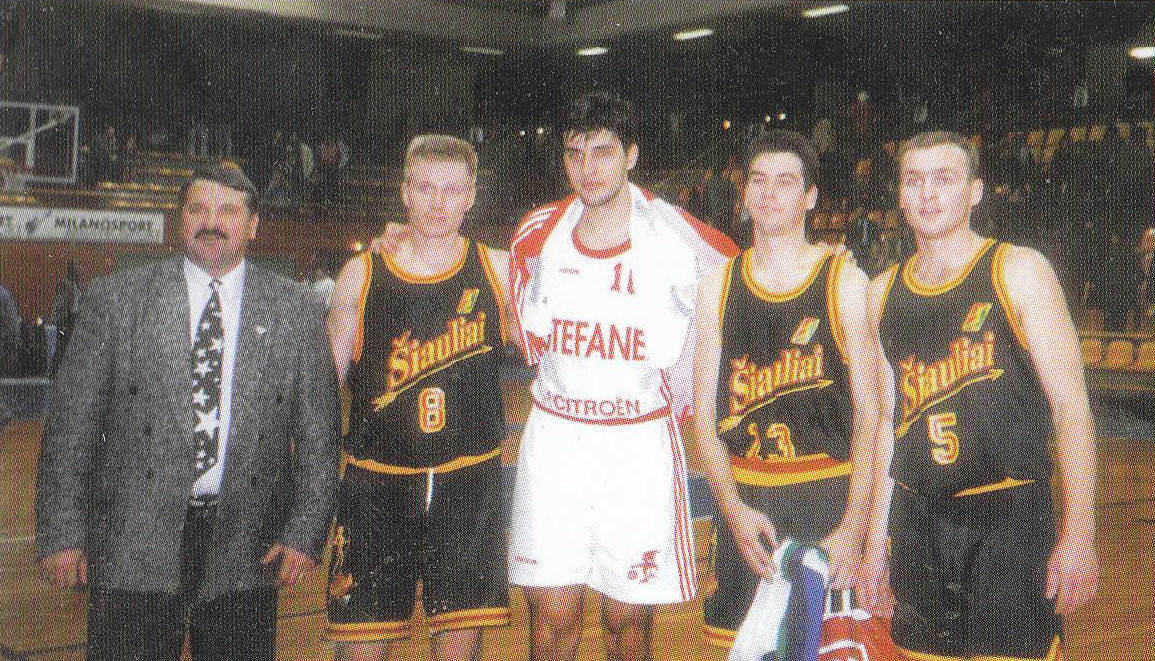 1995-1996 m. po rungtynių su Milano "Stefanel" (D.Bodiroga ir kiti).